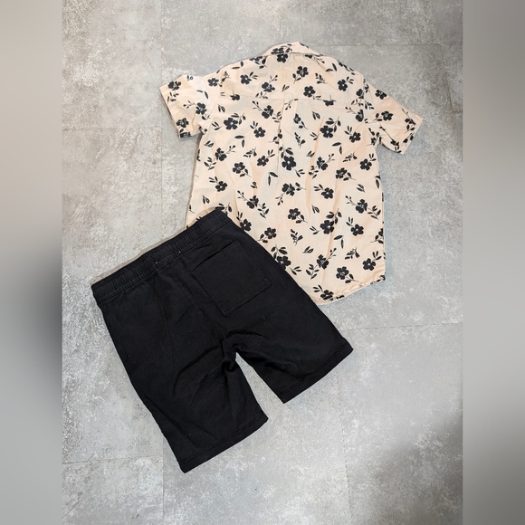 Stitch & Stone 2 Piece Set Boys Size 6 Beige and Black Floral Print - Picture 2 of 6